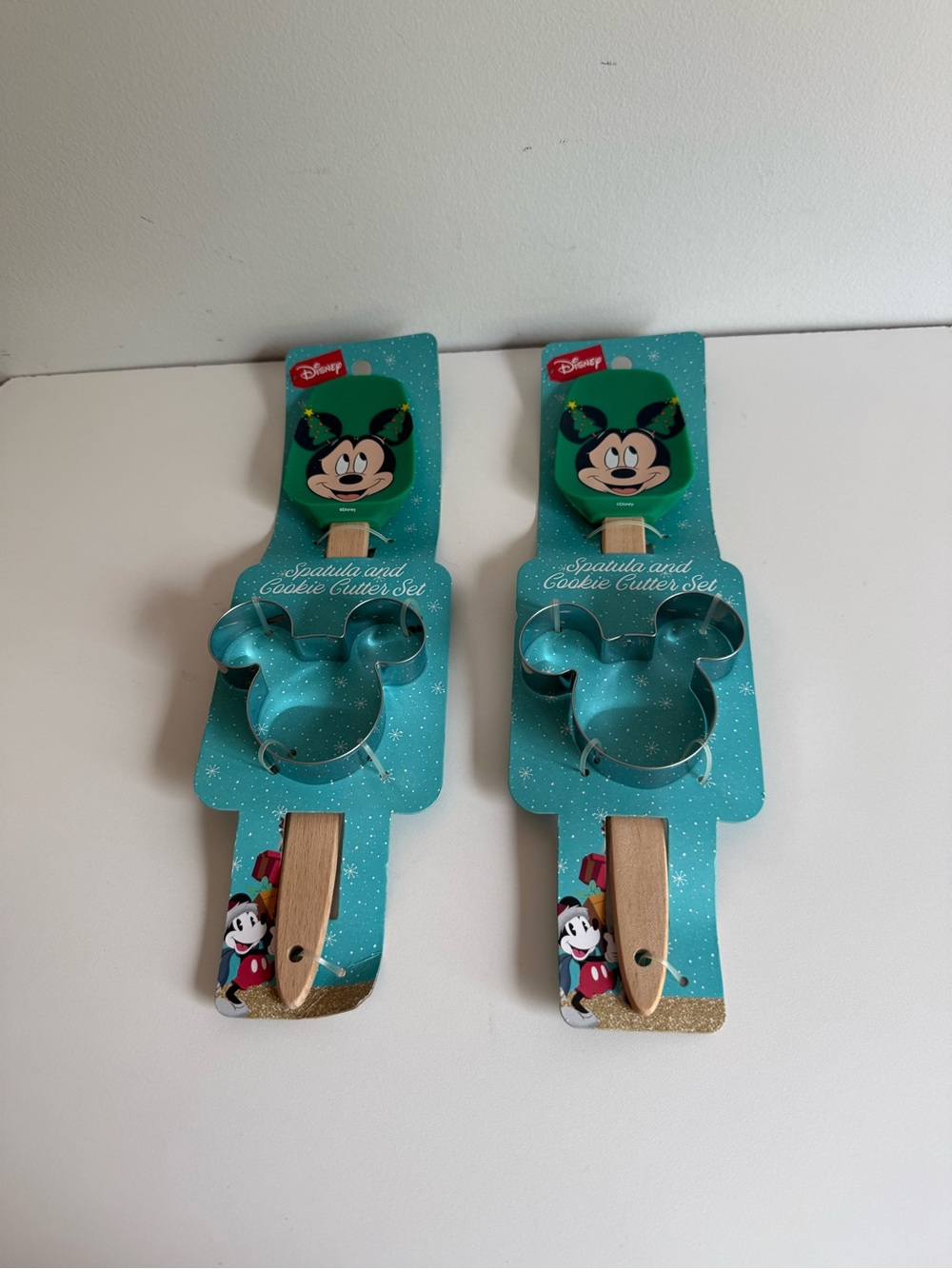 NEW Disney Mickey Mouse Christmas Holiday Spatula And Cookie Cutter Set SET OF 2